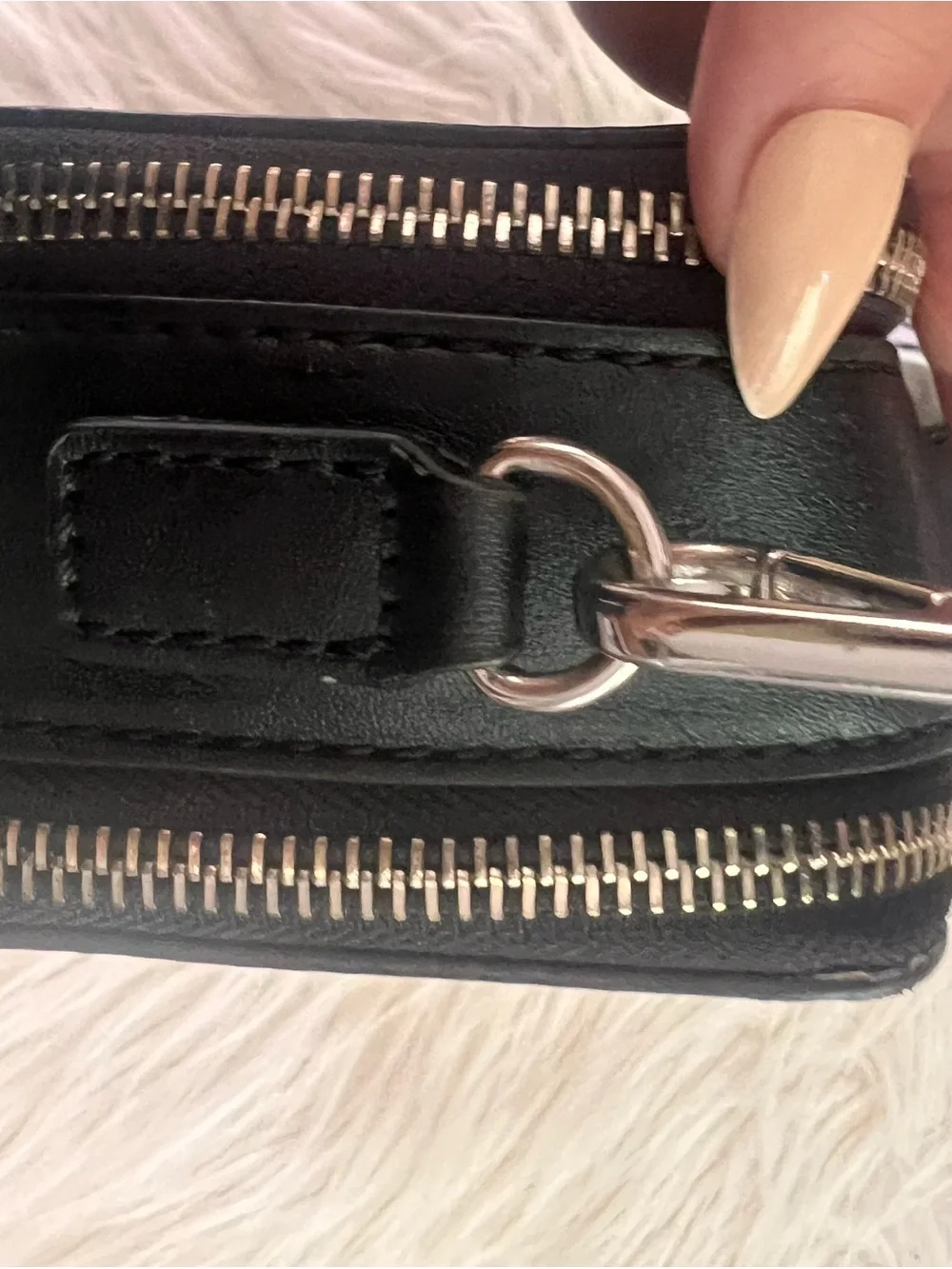 GUESS Black Logo Camera Crossbody Bag Silver G Wide Strap Double Zip